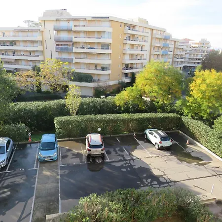 아파트 Cosy Avec Parking 100m Fréjus